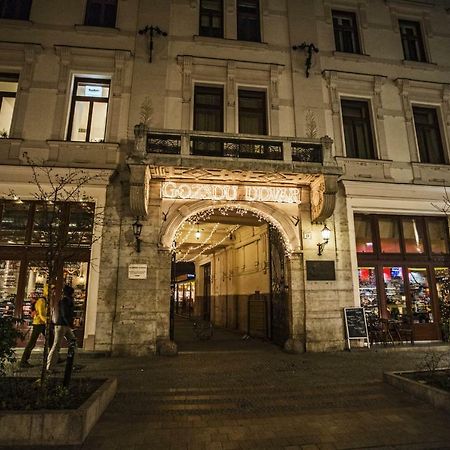 Budapest Kingdom Apartment Central & Car Parking On-Site & Aircon & Quiet & Family Friendly Kültér fotó
