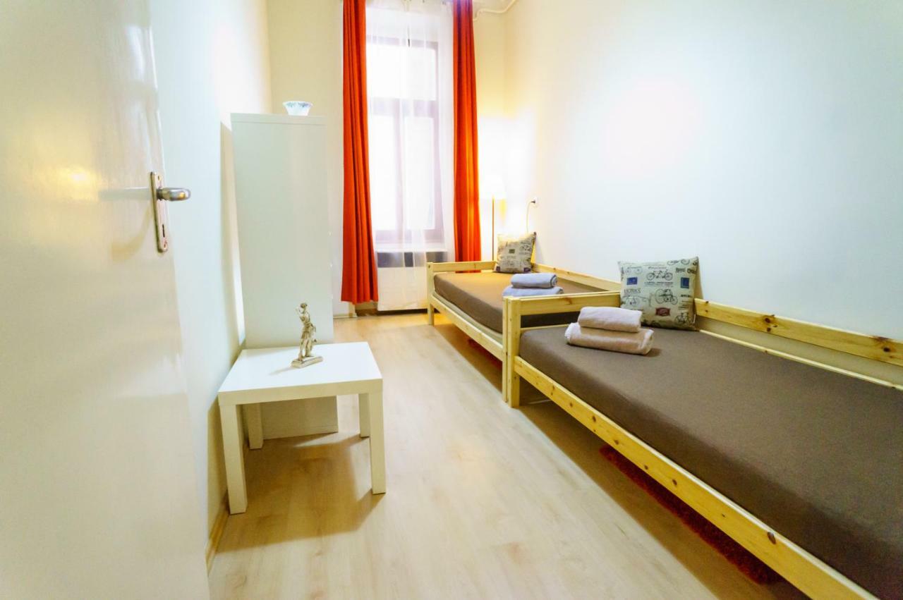 Budapest Kingdom Apartment Central & Car Parking On-Site & Aircon & Quiet & Family Friendly Kültér fotó