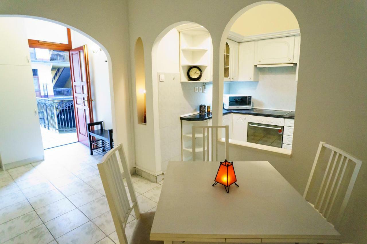 Budapest Kingdom Apartment Central & Car Parking On-Site & Aircon & Quiet & Family Friendly Kültér fotó