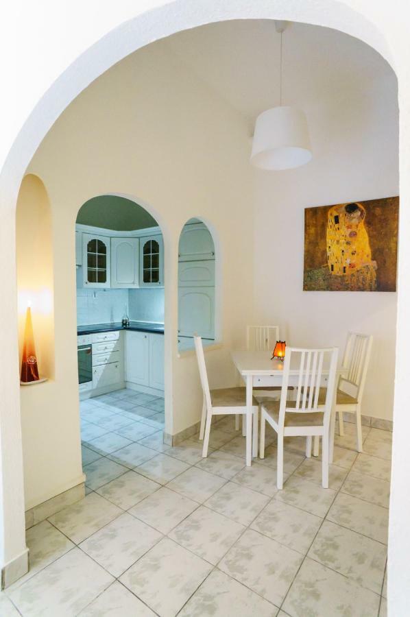 Budapest Kingdom Apartment Central & Car Parking On-Site & Aircon & Quiet & Family Friendly Kültér fotó