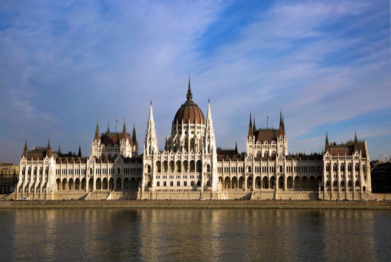 Budapest Kingdom Apartment Central & Car Parking On-Site & Aircon & Quiet & Family Friendly Kültér fotó
